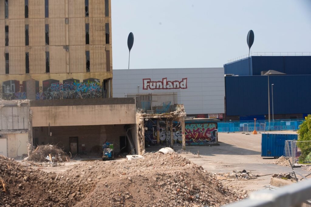 Bridge demolition contractors