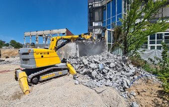 Confined demolition services
