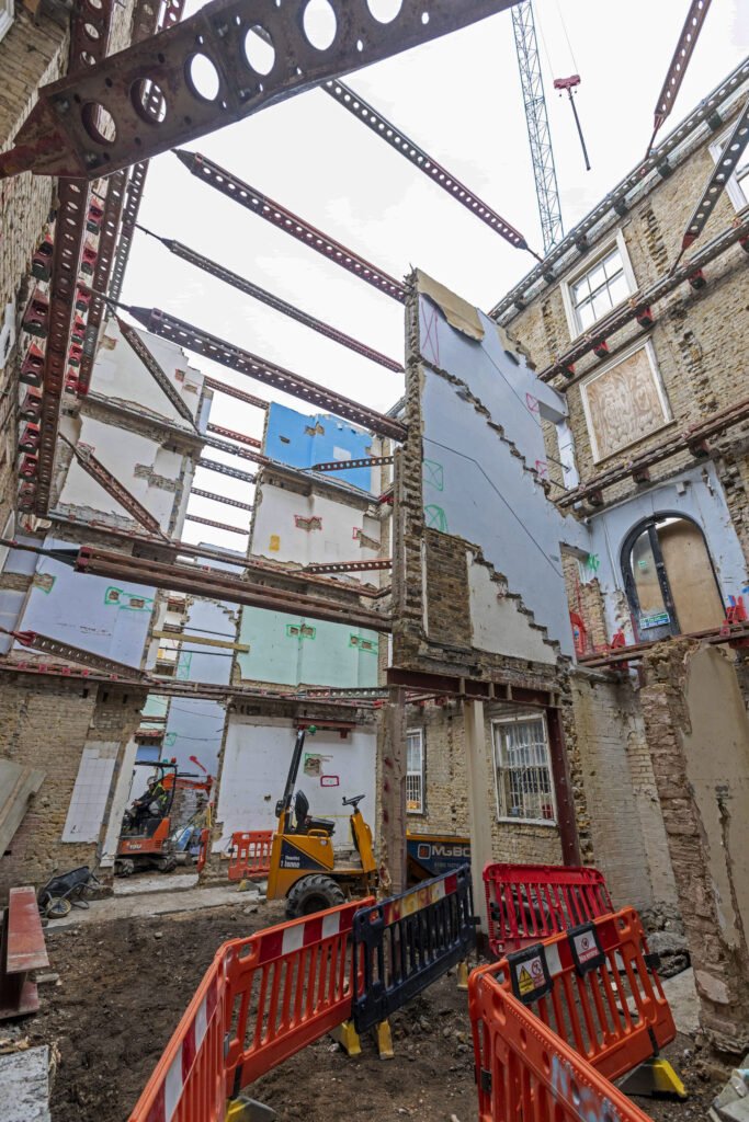 Facade retention contractors
