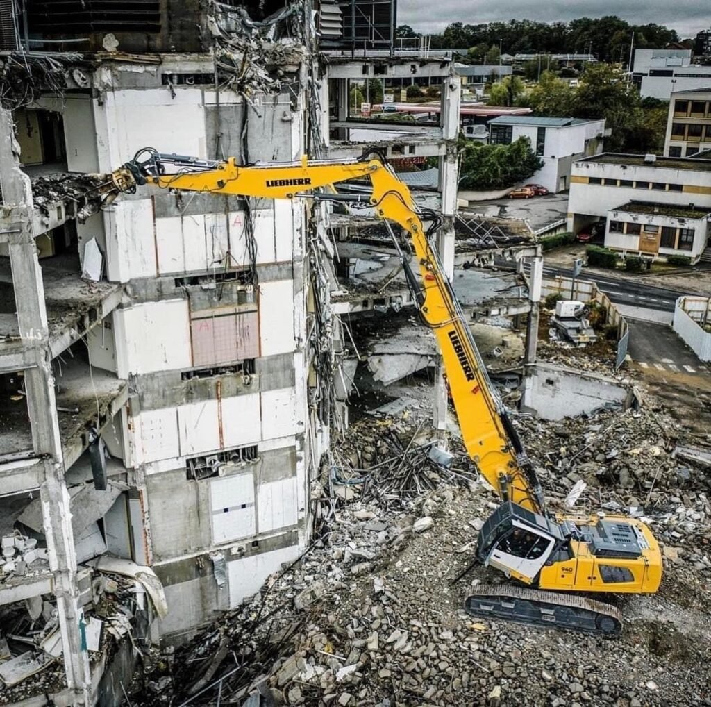 Commercial-demolition-contractors-Southport-.jpg